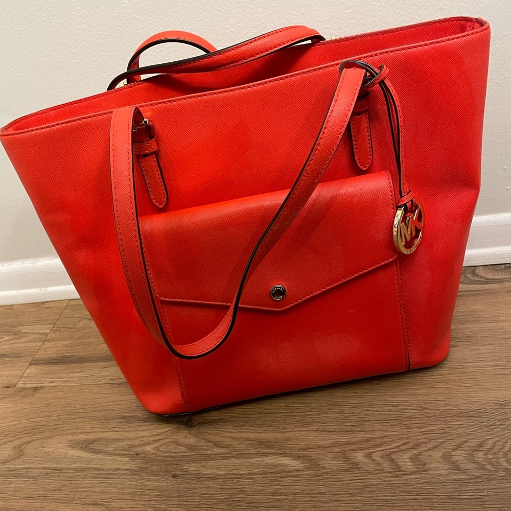 Michael Kors Purse - Picture 12 of 12
